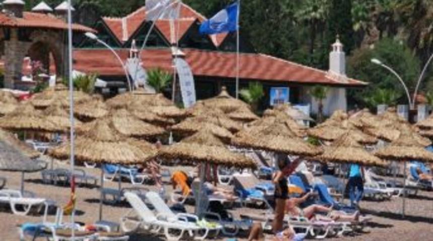 Turistler Mavi Bayrakları Plajları Tercih Ediyor