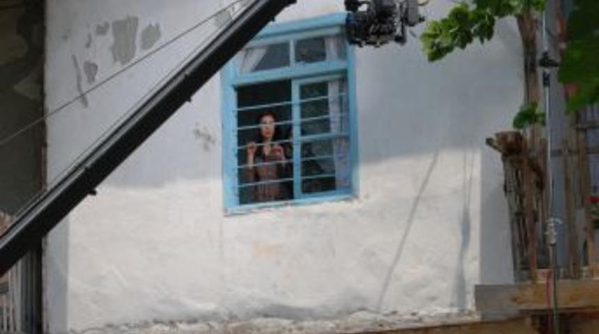 'K&ouml;t&uuml; Yol' Dizisinin &Ccedil;ekimleri Kozan'da Başladı