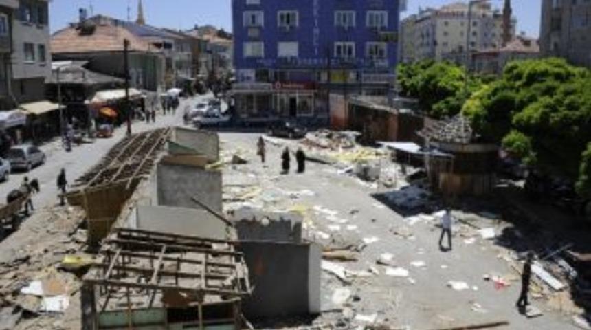 Karaman'da Barakalar Belediye Tarafından Yıkıldı