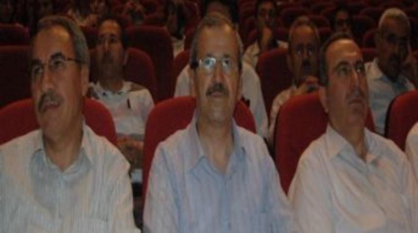 &Ouml;ğretmenlerin Şiir Dinletisi Yapıldı