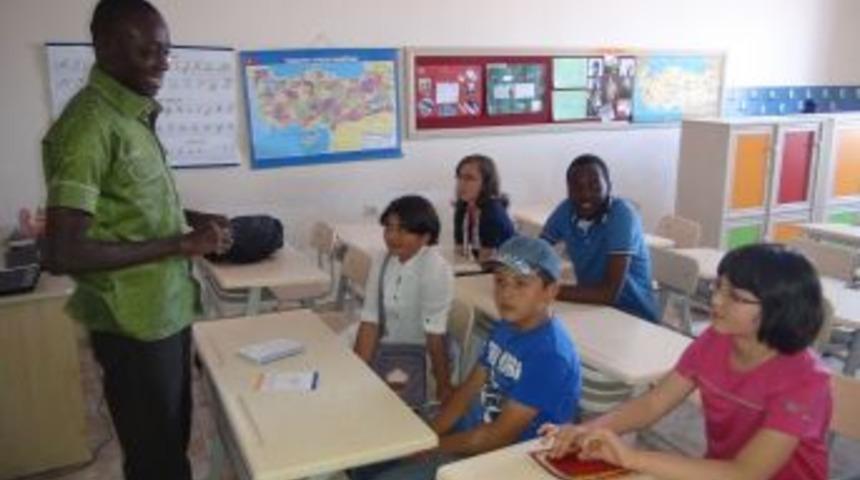 Gevher Hatun Koleji, Hızlandırılmış İngilizce Kursu A&ccedil;tı