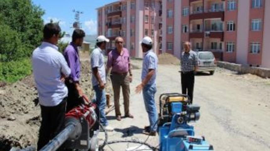 İ&ccedil;me Suyu Şebeke Boruları Yenileniyor