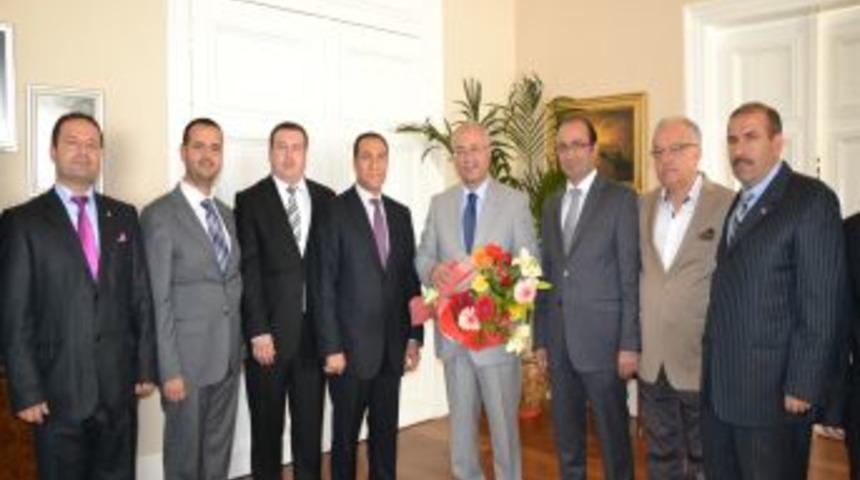 MASİAD'ın Yeni Y&ouml;netimi Manisa Valisi Daş&ouml;z&rsquo;&uuml; Ziyaret Etti