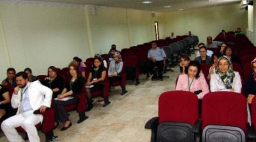 Akşehir&rsquo;de Hemşirelikte Liderlik Kursu D&uuml;zenlendi