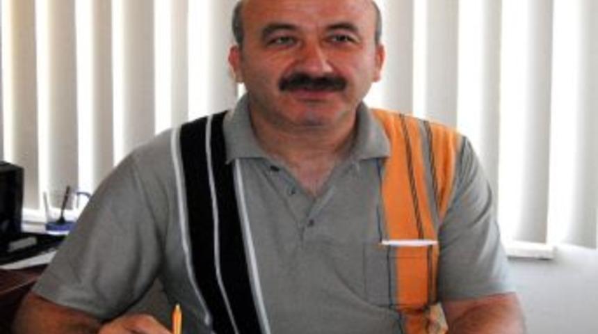 Ak&ccedil;akoca Belediye Veterineri, K&ouml;pekleri Belediyenin Zehirlemediğini S&ouml;yledi