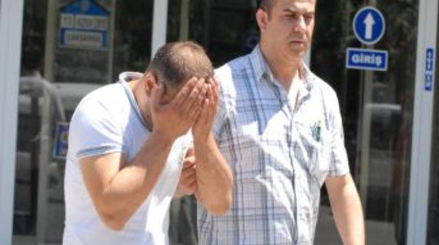 Eşini Taciz Ettiğini İddia Ettiği Kişinin &Ccedil;ay Ocağını Yaktı
