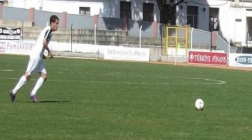 Efşan Aydın’da Kaldığı İçin Mutlu