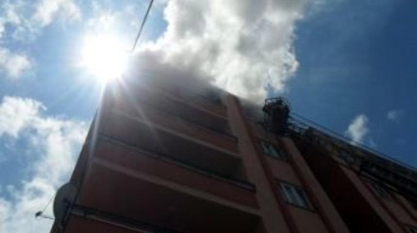 &Ccedil;akmakla Oynarken Evi Yaktı