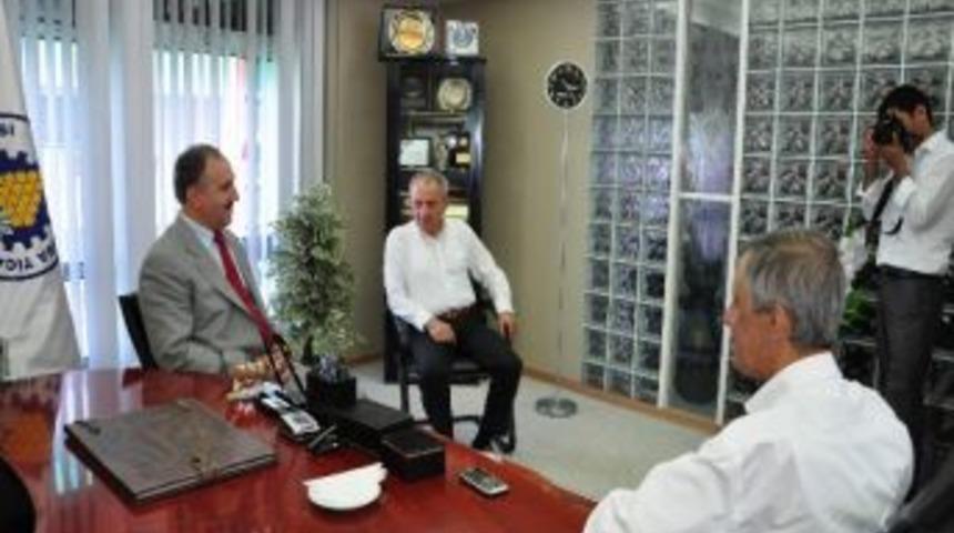 Milli Eğitim M&uuml;d&uuml;r&uuml; Altunsoy&rsquo;dan Manisa Tso&rsquo;ya Ziyaret