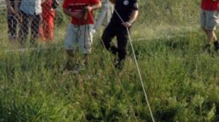 Eskişehir'de Serinlemek İ&ccedil;in Kanala Giren 18 Yaşındaki Gen&ccedil; Suda Kayboldu