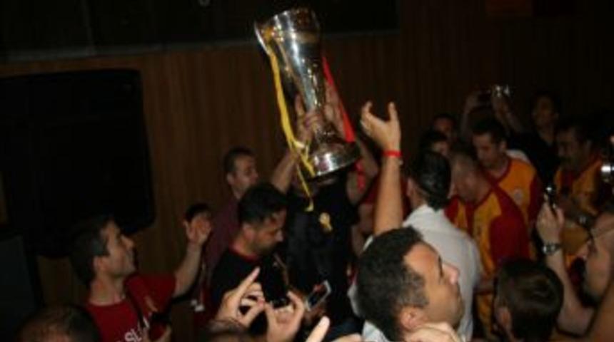 &Ouml;zt&uuml;rk: Abdurrahim Albayrak Ile Dargınlık S&ouml;z Konusu Olamaz