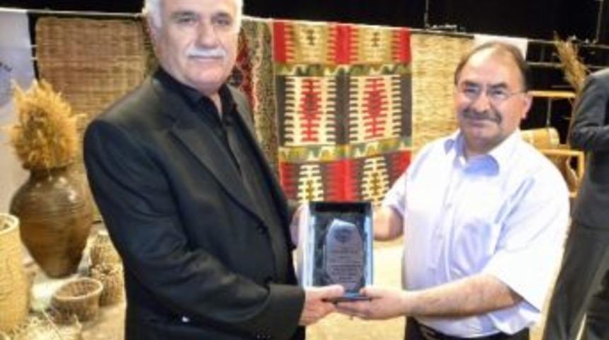 Şiir Gecesi B&uuml;y&uuml;ledi