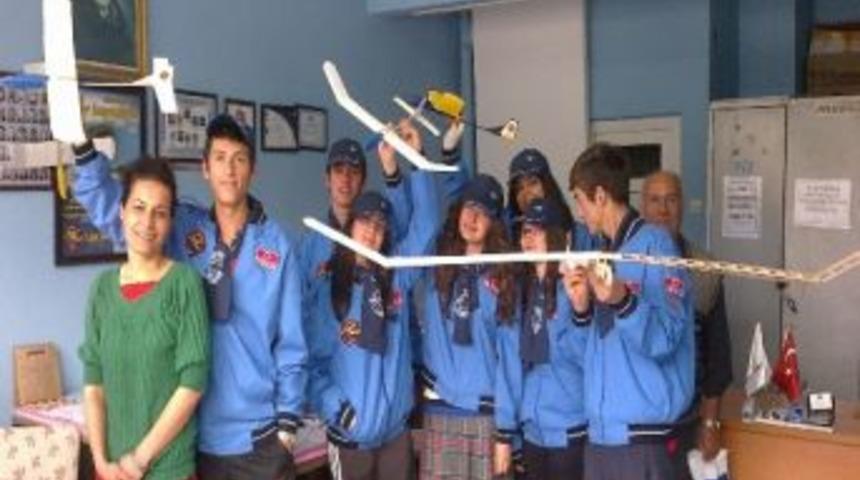 &lsquo;gen&ccedil; Kanatlar&rsquo;a Maket U&ccedil;ak Kursu