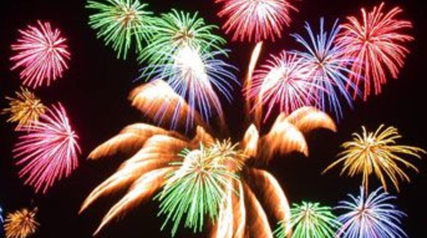 Antalya&rsquo;da havai fişek g&ouml;sterileri yasaklandı