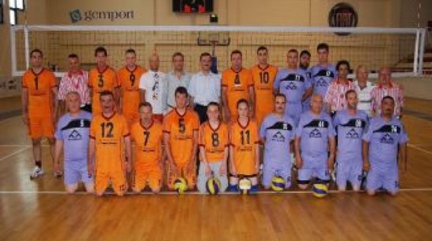 Gemlik&rsquo;te Voleybol Coşkusu