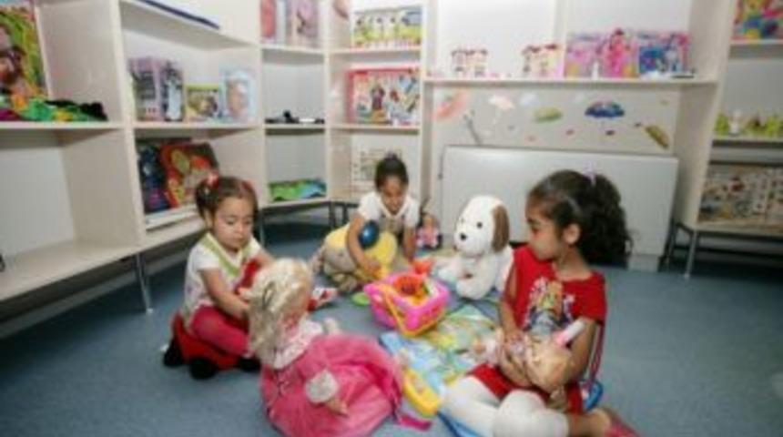 İkinci Oyuncak K&uuml;t&uuml;phanesi Yaşam Sevinci Merkezi&rsquo;nde A&ccedil;ıldı