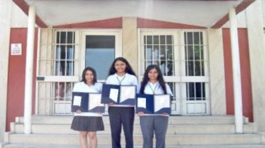 "sakıp Sabancı Eğitim &Ouml;d&uuml;lleri" Sahiplerine Verildi