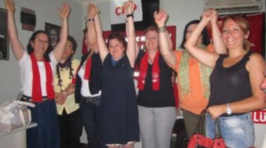 G&uuml;zeri Yılmazoğlu Chp L&uuml;leburgaz İl&ccedil;e Kadın Kolları Başkanlığı'na Se&ccedil;ildi