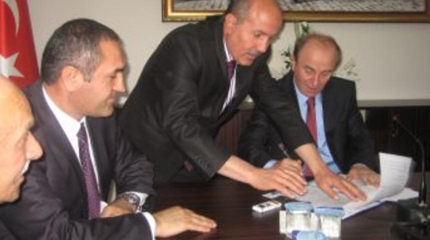 Eski Beylikd&uuml;z&uuml; Belediye Başkanı Orak&ccedil;ı, Erzurum'a Okul Yaptıracak