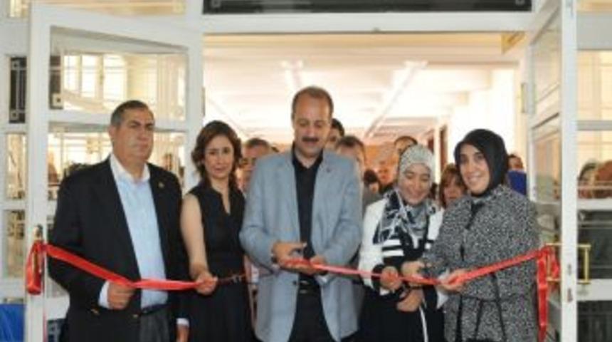 Mamak Belediyesi, Ebru, Hat Ve Tezhip Kursiyerleri El Emeklerini G&ouml;r&uuml;c&uuml;ye &Ccedil;ıkardı