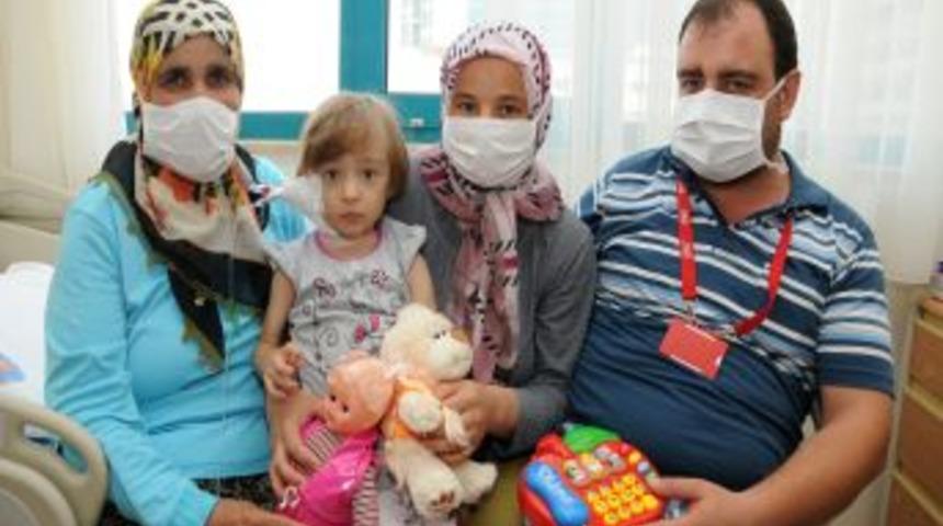 Fedakar Babaanne 4 Yaşındaki Torununa B&ouml;breğini Bağışladı