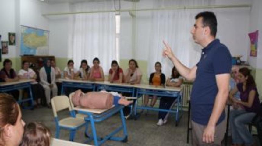 Musluda 45 Bayana İlkyardım Eğitimi Verildi.