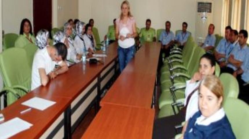 Hastane &Ccedil;alışanlarına Diksiyon Eğitimi Verildi