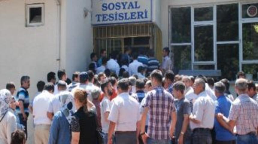 100 Kişilik Ge&ccedil;ici İşe 200 Kişi Başvurdu
