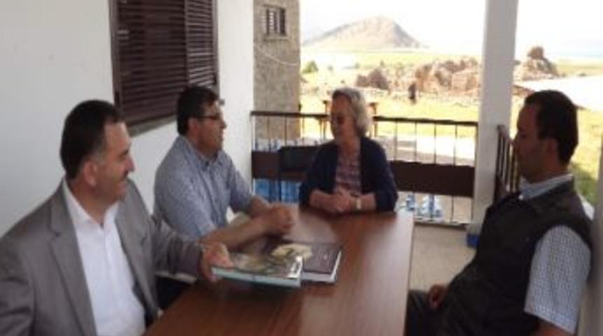 Beyşehir Kaymakamı Başıb&uuml;y&uuml;k Kubadabad Sarayları'nda