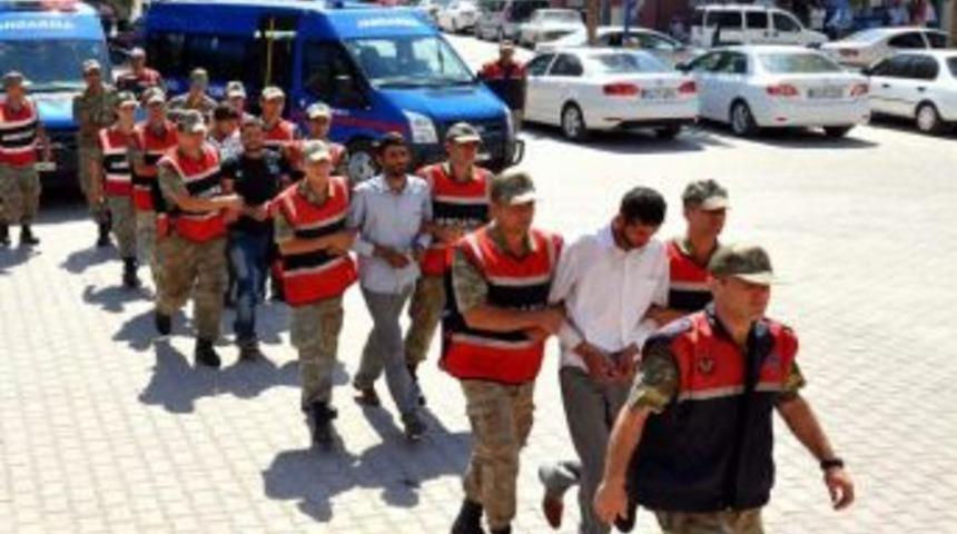 Ak&ccedil;akale&rsquo;de Kont&ouml;r Dolandırıcılığı Operasyonu