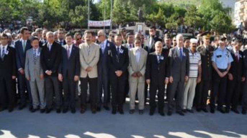 Şehit İsmail Sakın'ın Cenazesi, Dualarla Son Yolculuğuna Uğurlandı