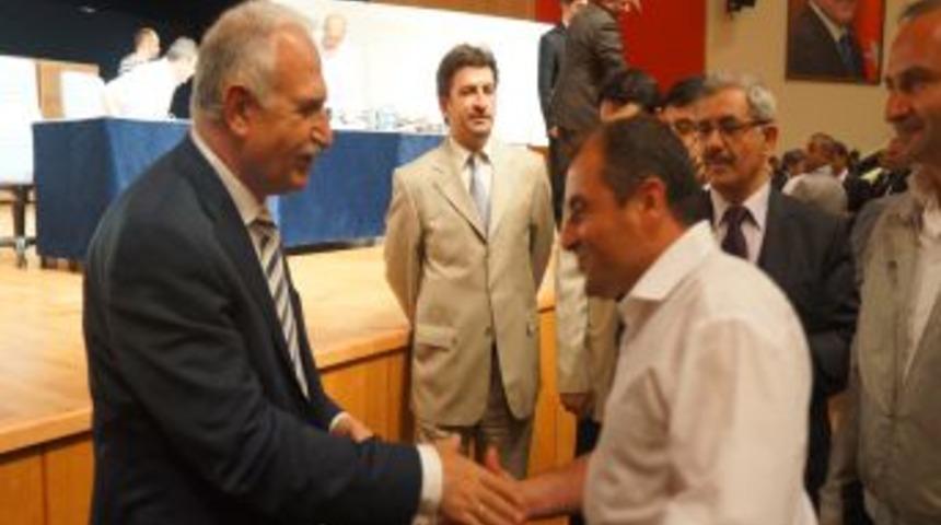 A&Uuml;'de Rekt&ouml;rl&uuml;k Se&ccedil;iminde Rekt&ouml;r Ko&ccedil;ak Birinci &Ccedil;ıktı