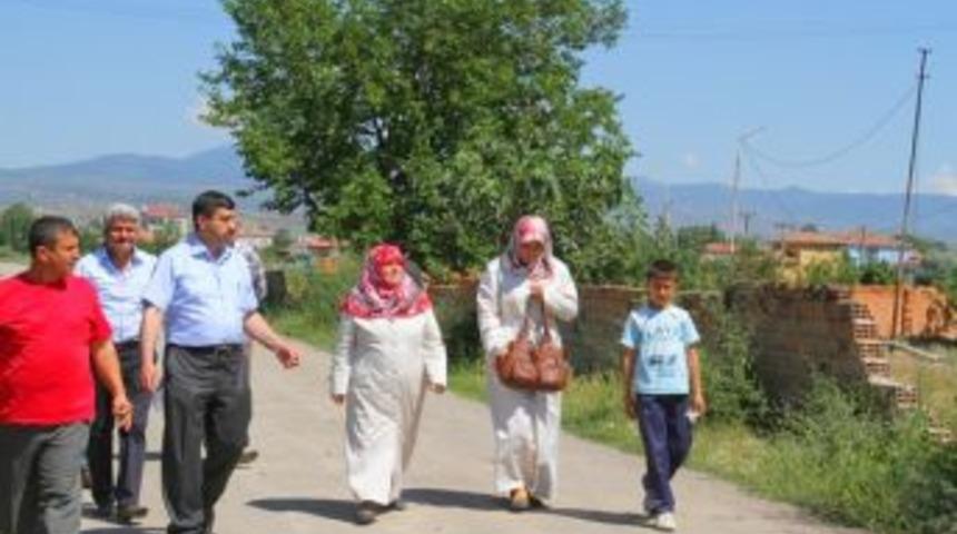 Osmancık'ta yol i&ccedil;in arazinden yer verdi