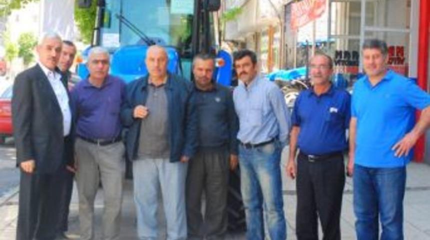 New Holland Karakaşlar Otomotiv'de