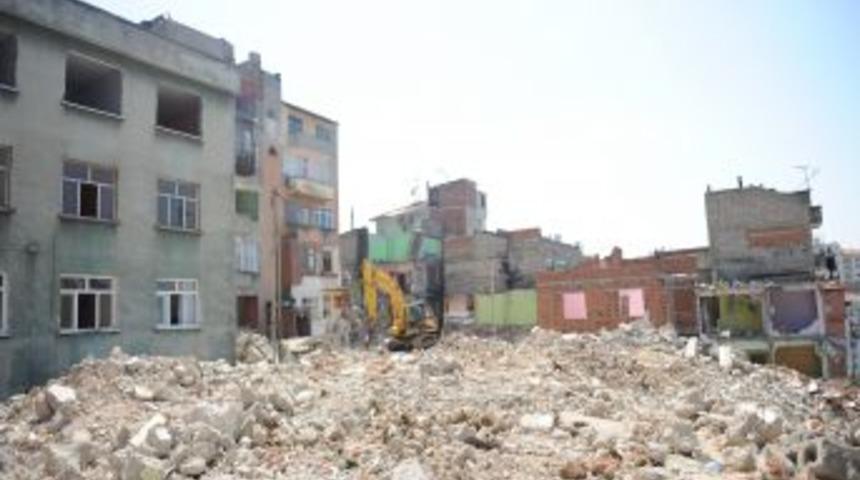 Tabakhane'de Yıkımlar Hızlanıyor