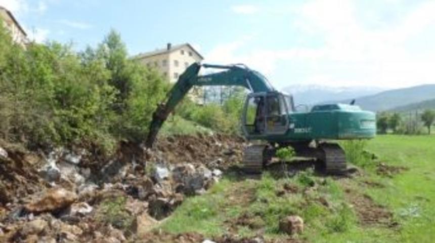 Cevizli Beldesinde Taşkın &Ouml;nleme Kanalları İslah Eildi