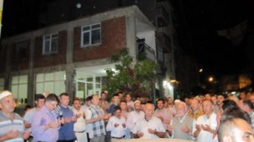 Hisarcık'ta Umre Kafilesi Dualarla Uğurlandı