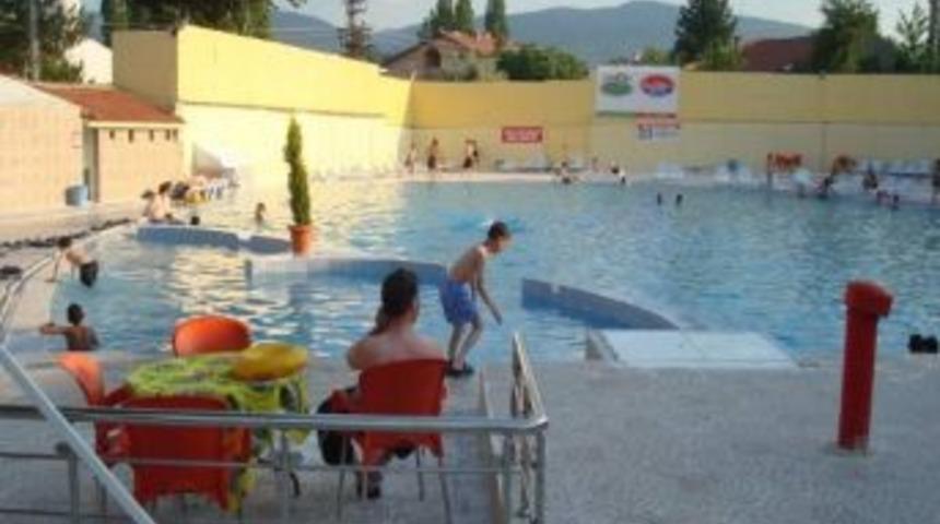 Yoncalı'da D&uuml;bekciler Havuz Ve Hamamları Yenilendi