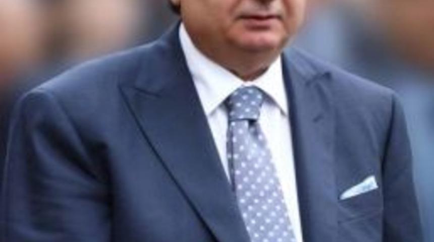 Başkan &Ouml;zcan Babalar G&uuml;n&uuml;n&uuml; Kutladı