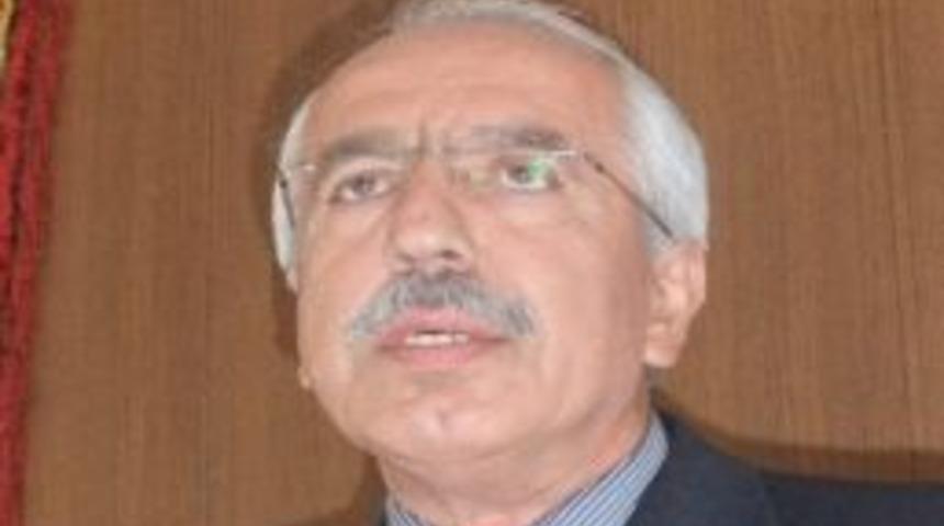 K&uuml;tahya M&uuml;ft&uuml;s&uuml; &Uuml;sk&uuml;l&uuml;pl&uuml;'den Mira&ccedil; Kandili Mesajı