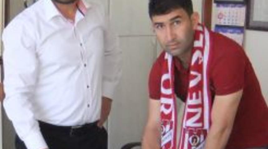Ey&uuml;p, Nevşehirsporlu oldu