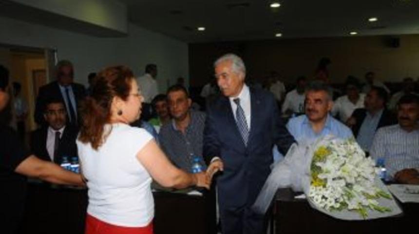 Başkan Aldırmaz'a babalar g&uuml;n&uuml; kutlaması