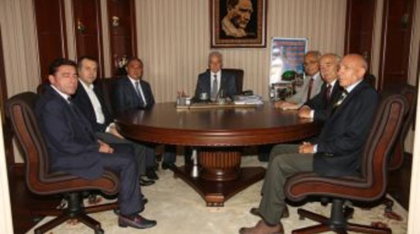 Bekir S&uuml;t&ccedil;&uuml;'den Aldırmaz'a ziyaret