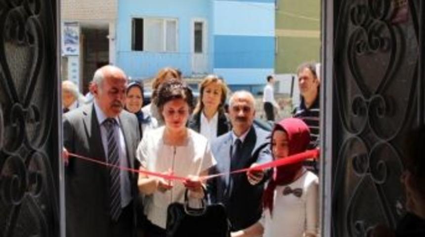 &Uuml;reten Kadın &Uuml;reten Toplum Projesi Kapsamında Sergi A&ccedil;ıldı