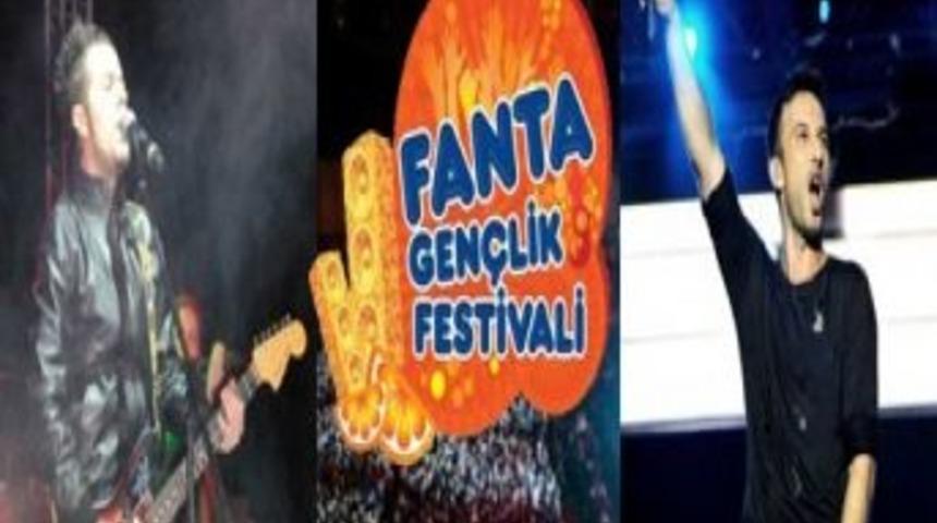 Tarkan, Emre Aydın Konseri &Ouml;ncesi Polisten Korsan Bilet Operasyonu