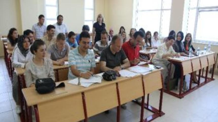 Recep Tayyip Erdoğan &Uuml;niversitesi'nde İngilizce Okutmanlarına Eğitim