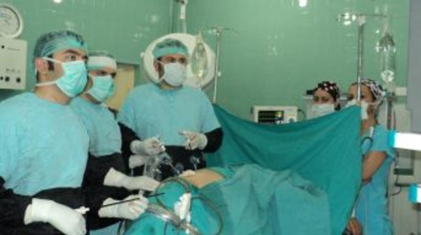 Boğazlıyan&rsquo;da Ilk Defa Kapalı Ameliyatla B&ouml;brek Taşı Alındı