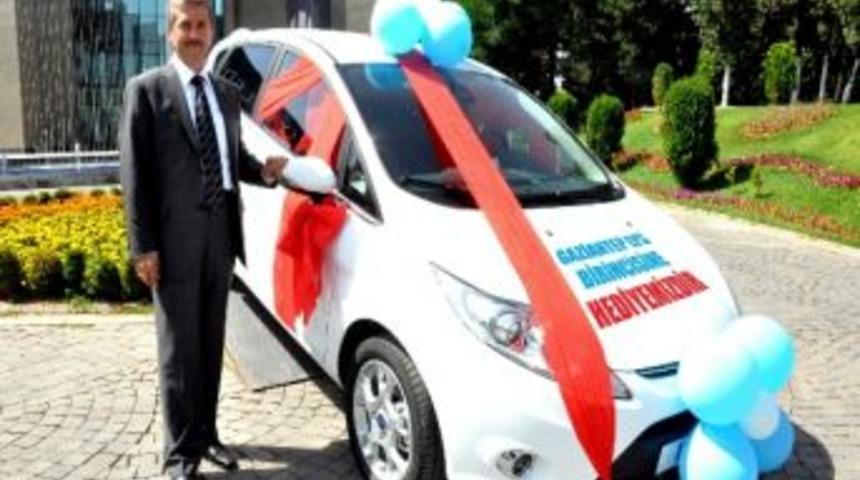 Şahinbey Belediyesi, Lys&rsquo;de İl Birincisi Olan &Ouml;ğrenciye Otomobil Hediye Edecek