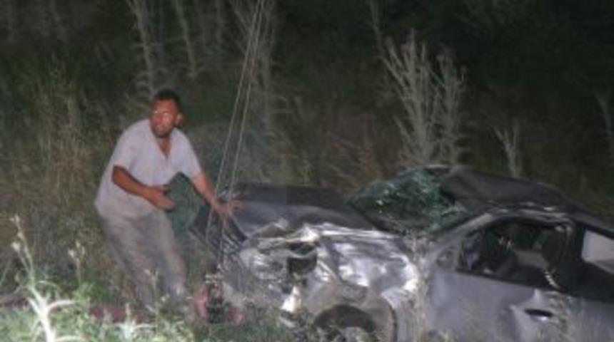 U&ccedil;uruma Yuvarlanan Ara&ccedil;