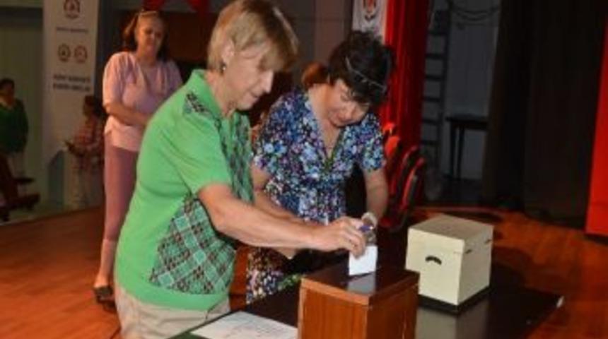 Kadın Meclisi&rsquo;nde Yeni Başkan &Ccedil;evik Oldu